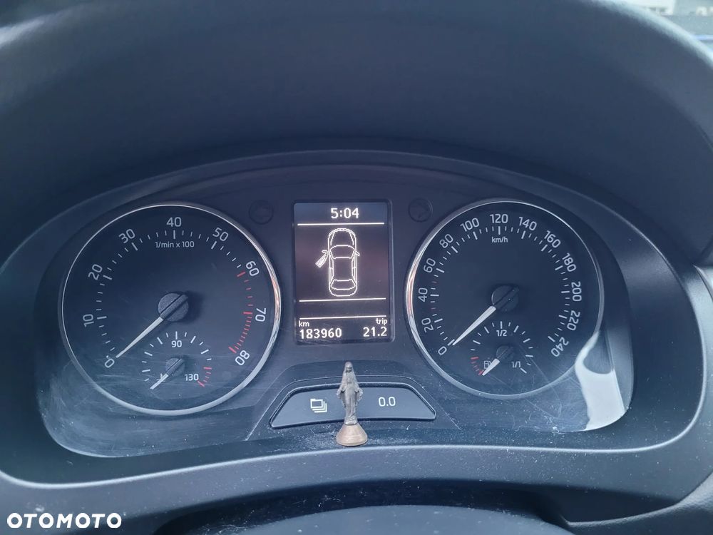 Skoda RAPID 1.2 TSI Ambition - 9