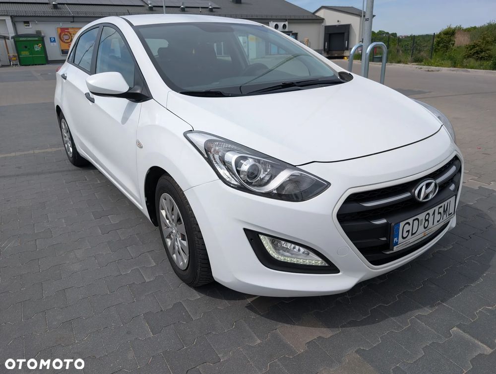 Hyundai i30 1.4 Base - 12