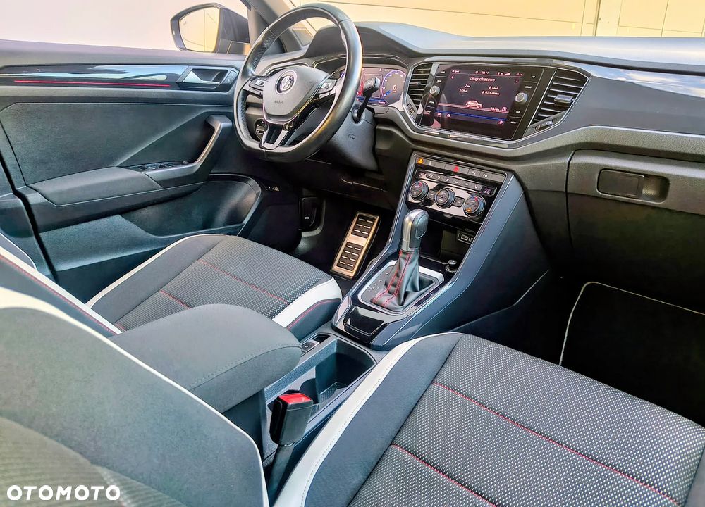 Volkswagen T-Roc - 19