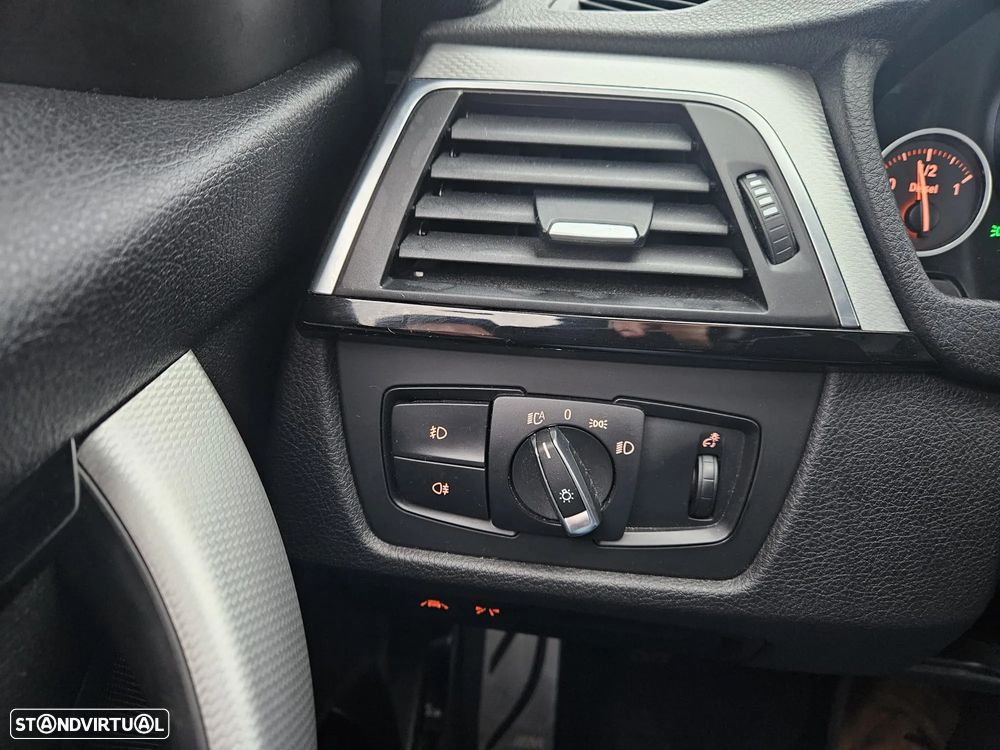 BMW 320 d M Sport - 15