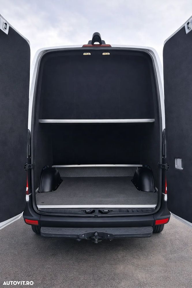 Mercedes-Benz Sprinter - 6