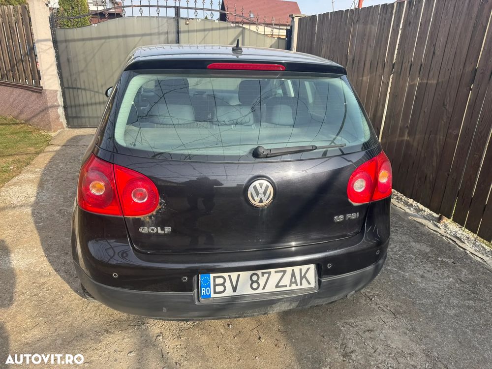 Volkswagen Golf 1.6 FSI Comfortline - 3