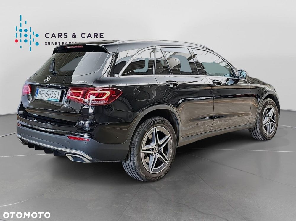 Mercedes-Benz GLC 300 e 4-Matic - 33