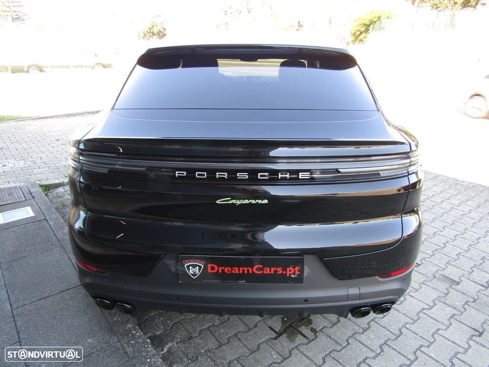 Porsche Cayenne Coupé E-Hybrid - 7