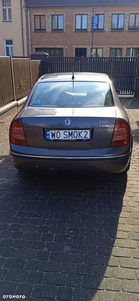Skoda Superb 2003 photo 4