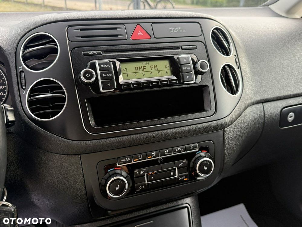 Volkswagen Golf Plus - 22