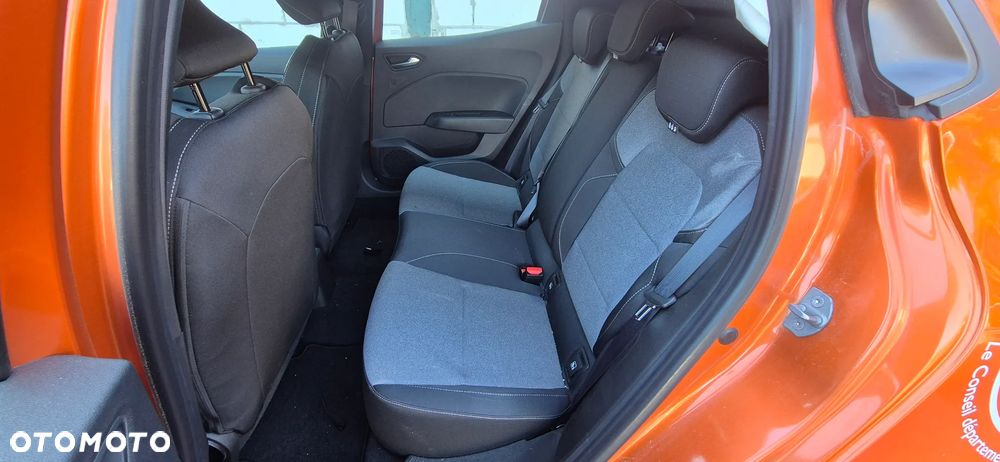 Renault Clio 1.0 TCe Techno - 27
