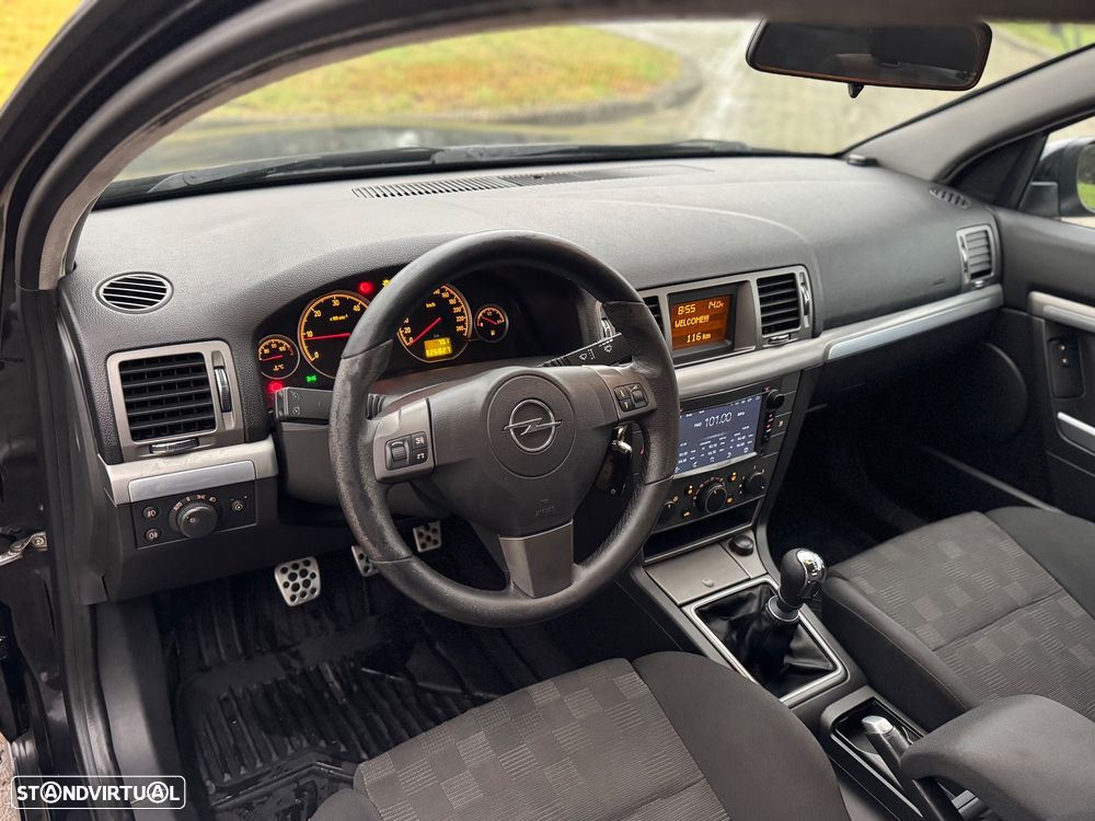 Opel Vectra 1.9 CDTI DPF Sport/GTS - 15