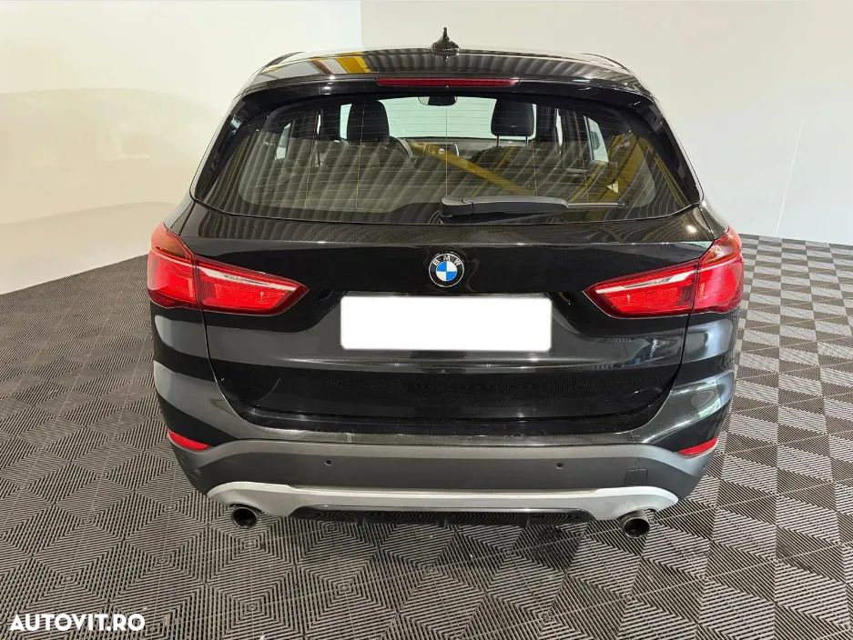 BMW X1 sDrive20i AT - 6