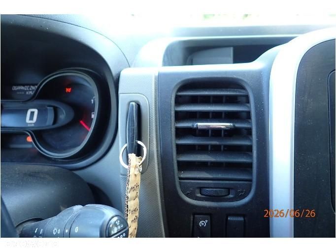 Renault Trafic - 15