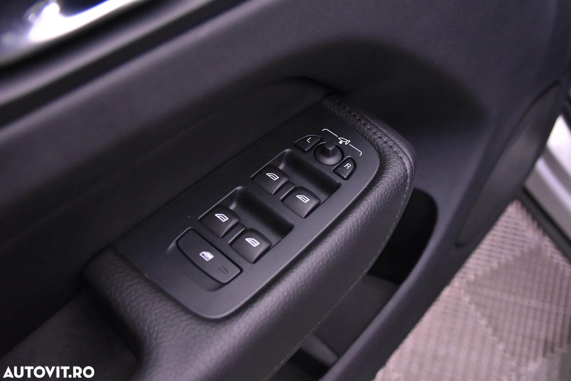Volvo XC 60 Recharge T8 Twin Engine eAWD Inscription - 13