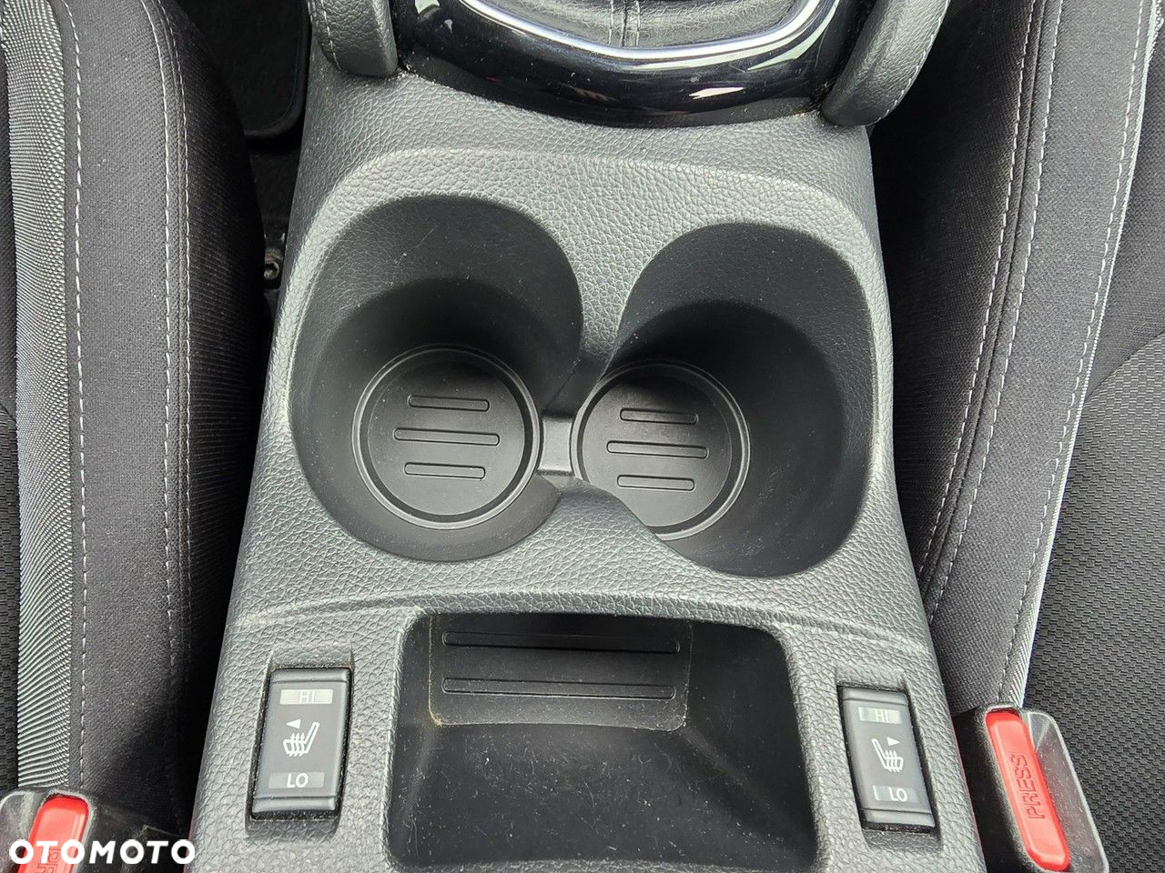 Nissan Qashqai 1.2 DIG-T N-Connecta Xtronic EU6 - 19