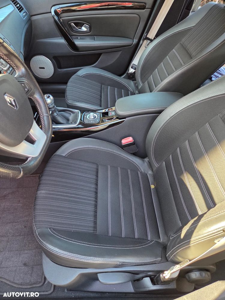 Renault Laguna ENERGY dCi 130 FAP Start & Stop Bose Edition - 13