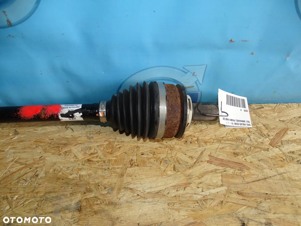 PÓŁOŚ LEWA VOLVO XC60, XC90 32339218 2018- - 2