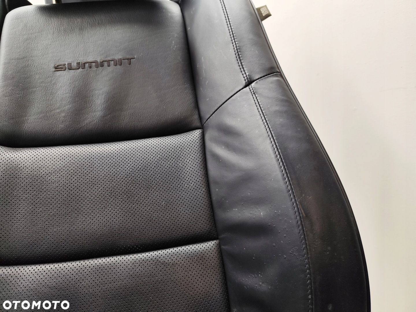 JEEP GRAND CHEROKEE WK2 SUMMIT FOTELE KANAPA MONITORY SKÓRA - 6