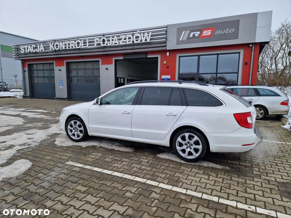 Skoda Superb 2.0 TDI Elegance - 3