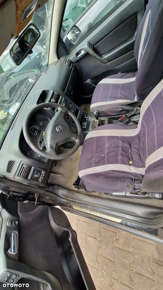 Opel Astra  na części - 3