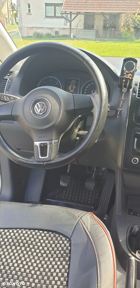 Volkswagen Touran 1.6 TDI DPF Comfortline - 26