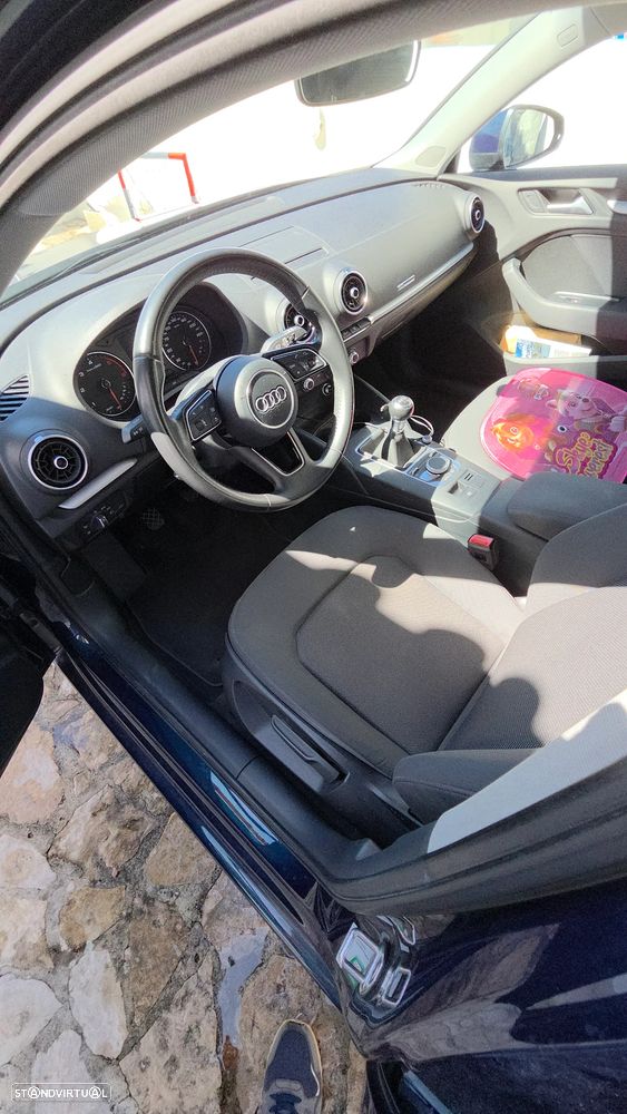 Audi A3 Sportback 1.6 TDI - 9