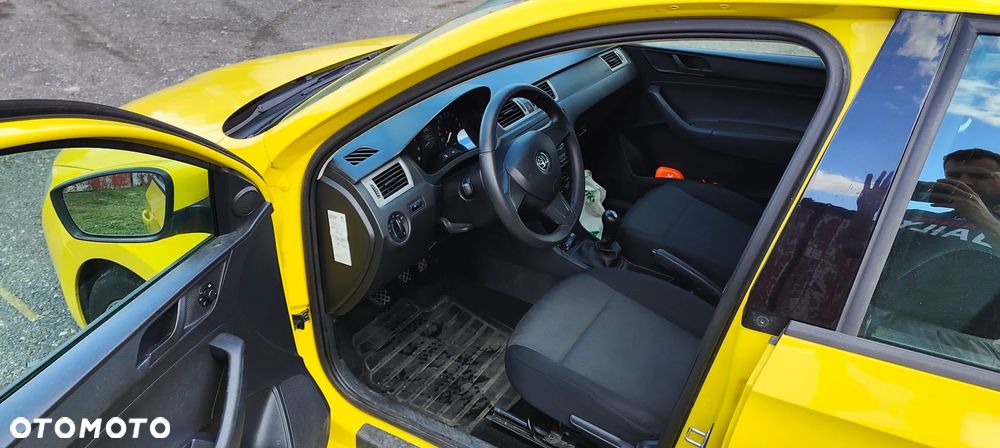 Skoda RAPID Spaceback 1.2 TSI Active - 4