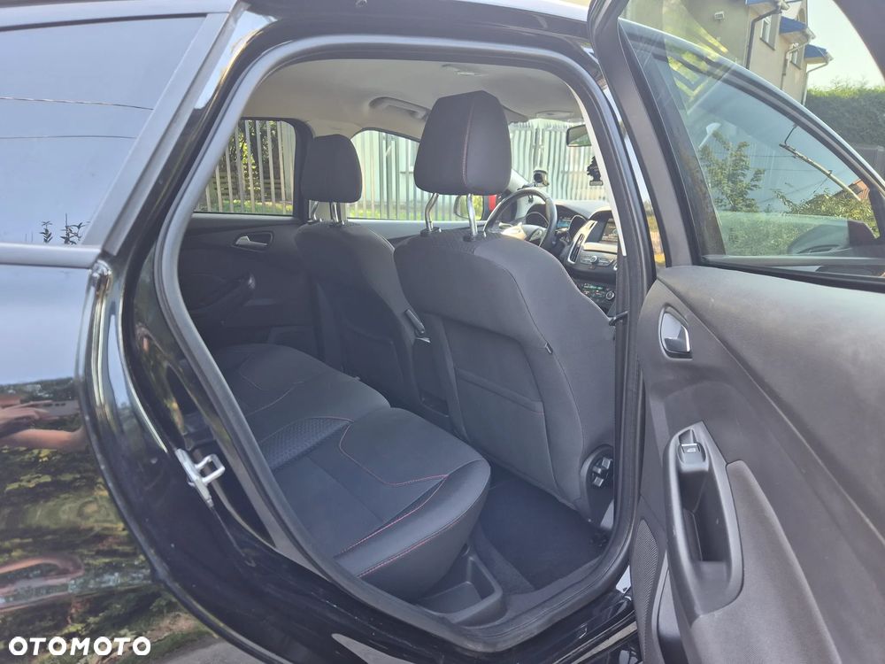 Ford Focus 1.5 EcoBoost ST-Line Black ASS - 28