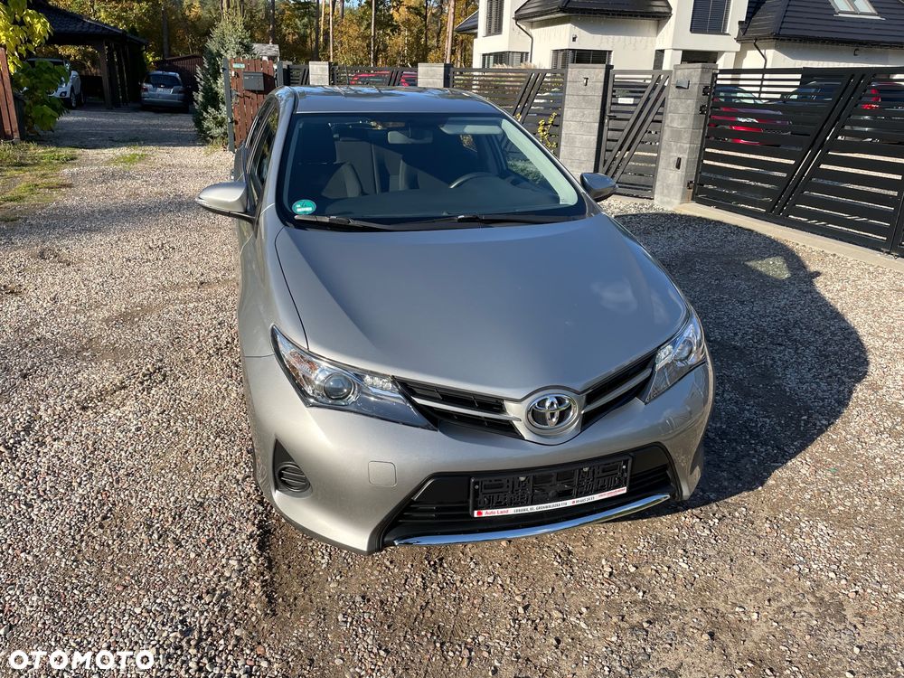 Toyota Auris - 5