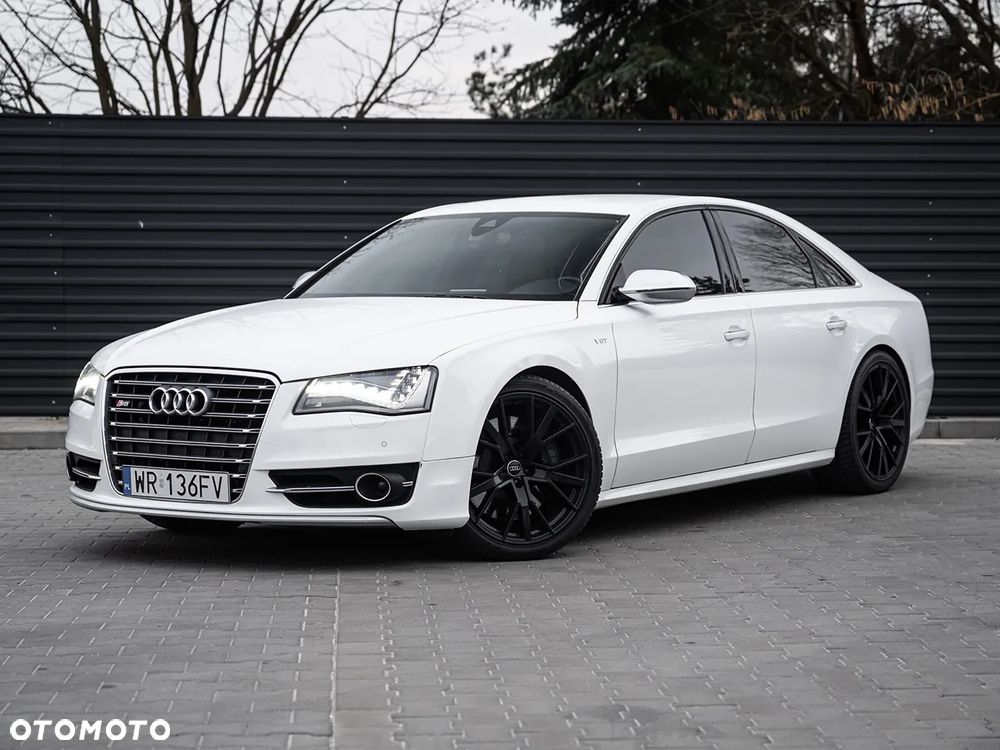 Audi S8 - 5