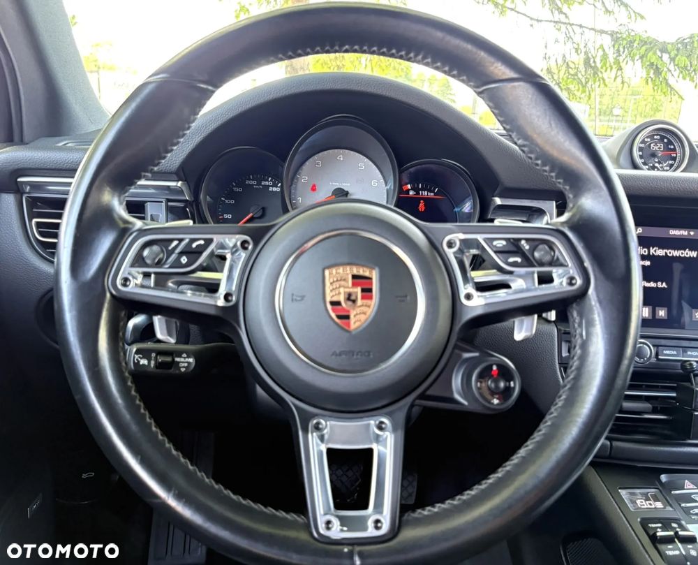 Porsche Macan - 15