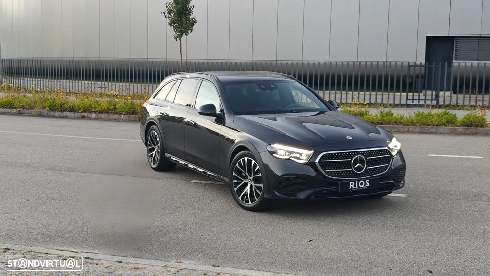 Mercedes-Benz E 300 de 4Matic All-Terrain - 43