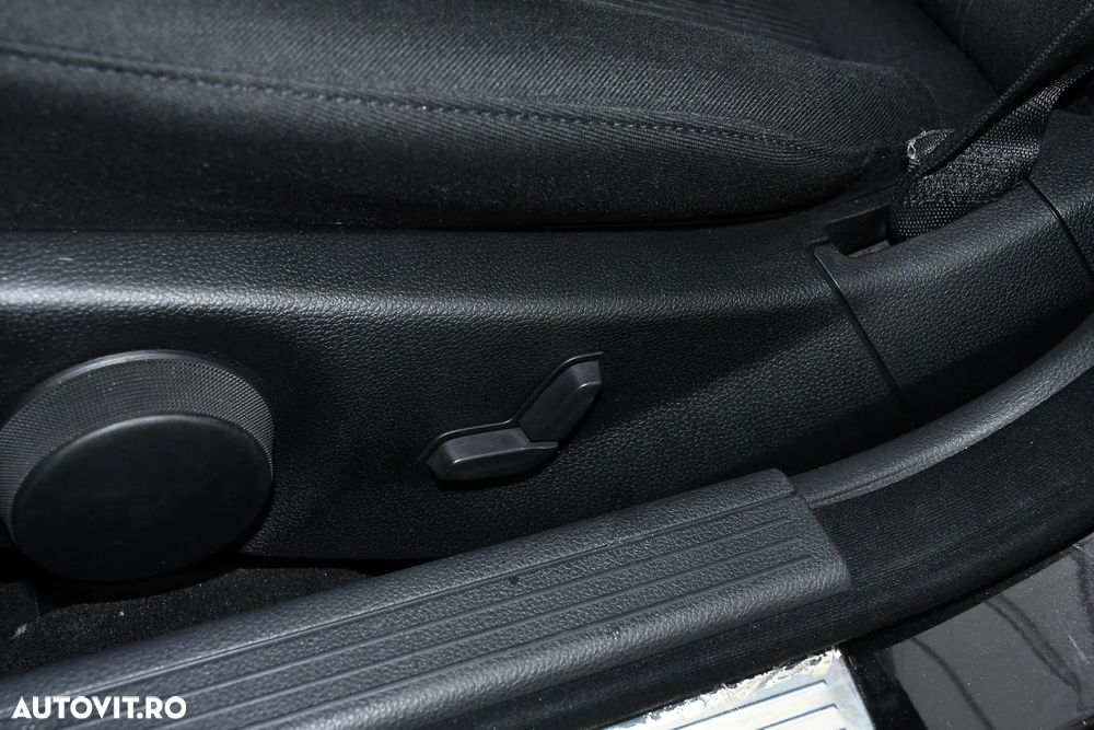 Mercedes-Benz C 200 CDI DPF BlueEFFICIENCY Elegance - 17