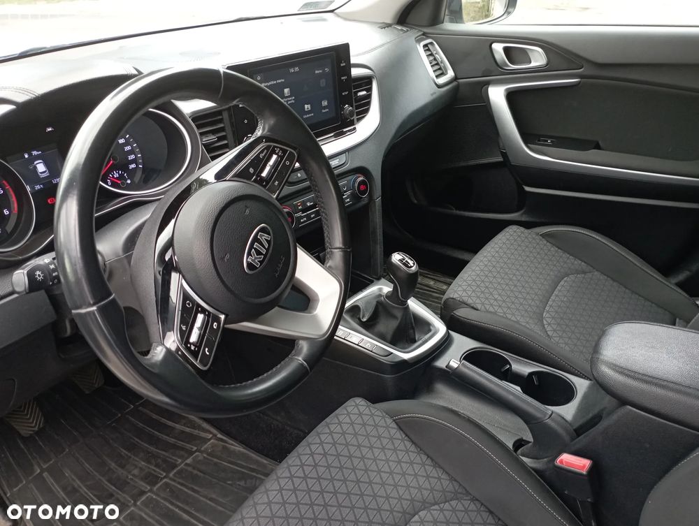 Kia Ceed - 3