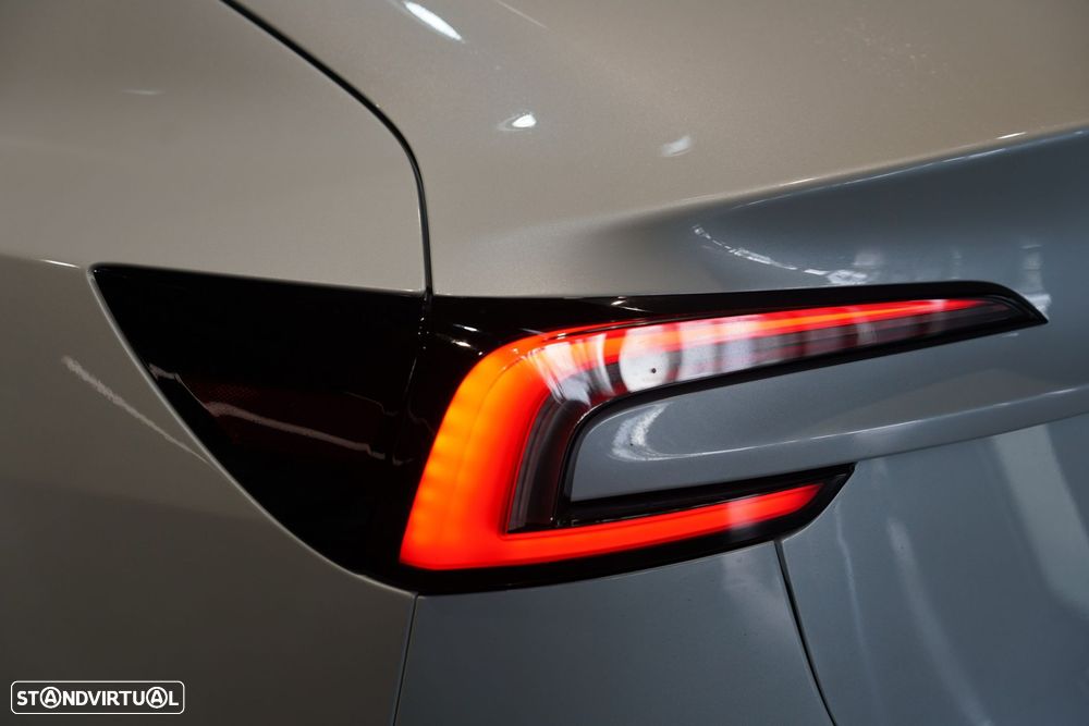 Tesla Model 3 - 34