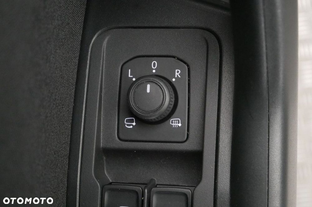 Volkswagen T-Roc 1.5 TSI Life DSG - 28