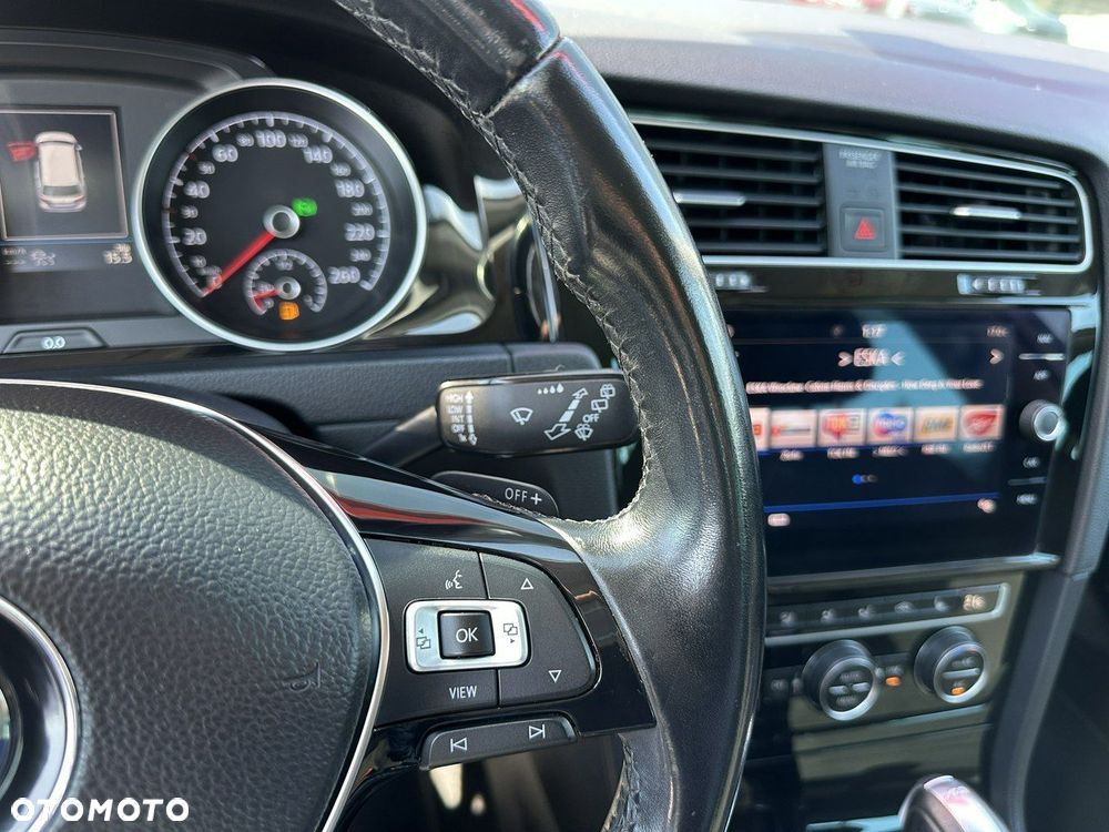 Volkswagen Golf Variant 1.5 eTSI EVO R-Line DSG - 23