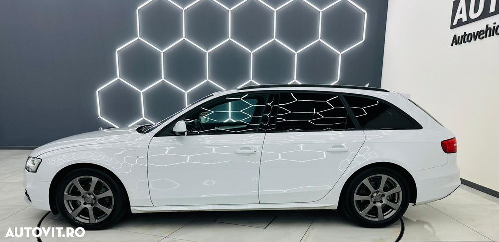 Audi A4 2.0 TDI DPF S line Sportpaket - 32