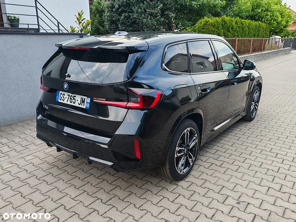 BMW iX1 xDrive30 66.5kWh M Sport - 3