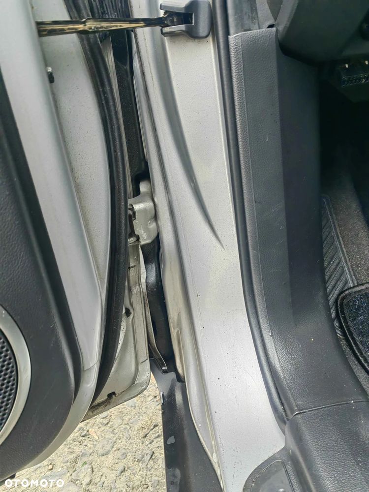 Chevrolet Captiva 2.0 d LT medium 5os - 18