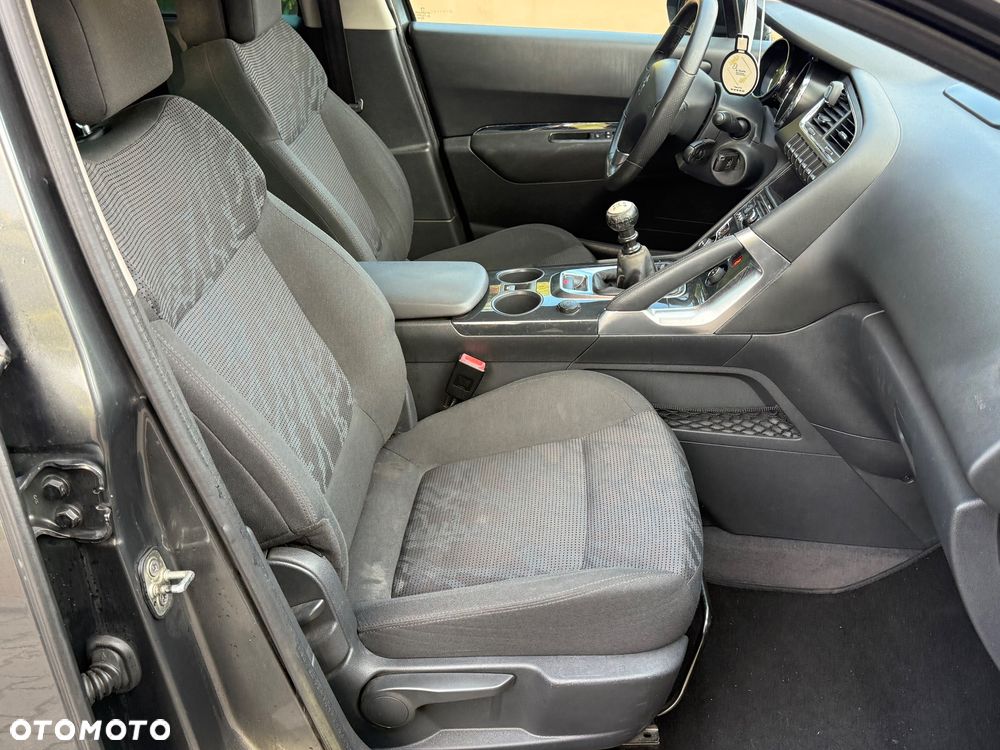 Peugeot 3008 - 18
