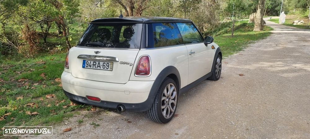 MINI 3 Portas Cooper D - 3