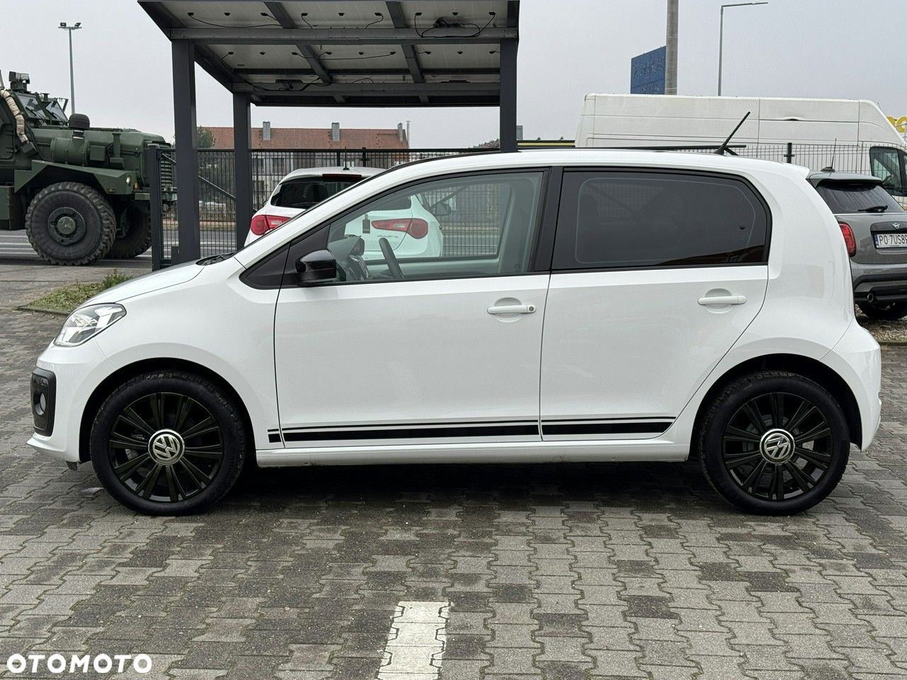Volkswagen up! - 5