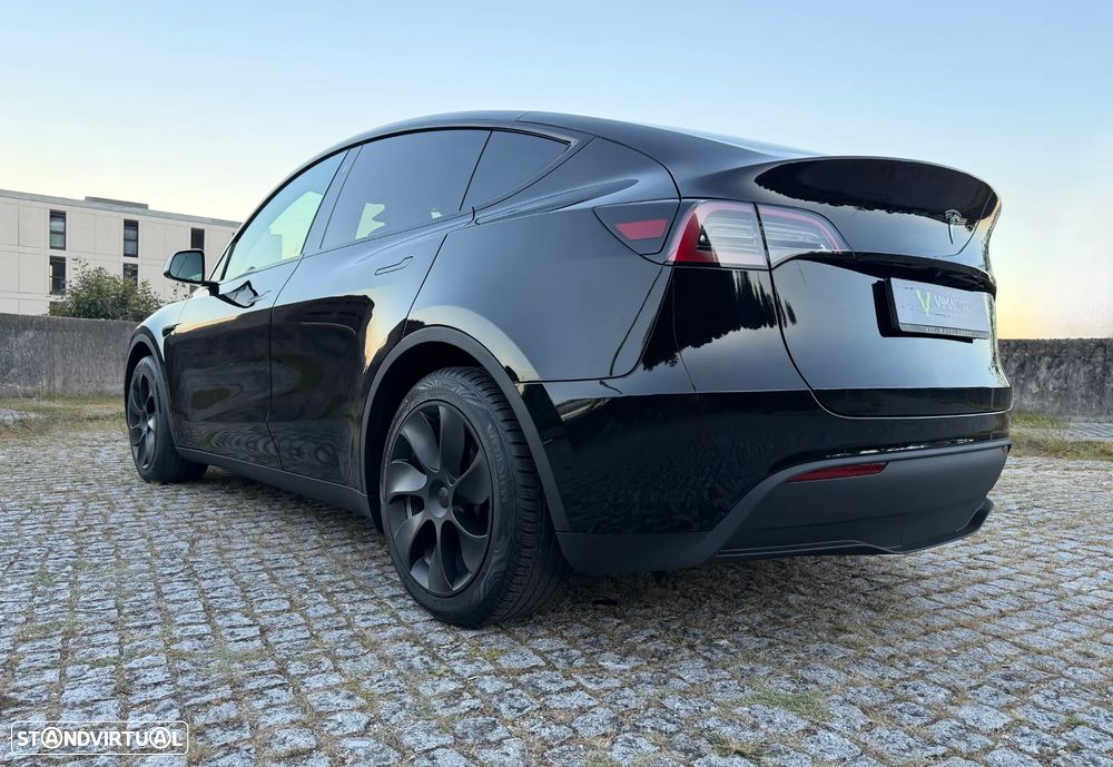 Tesla Model Y RWD - 9