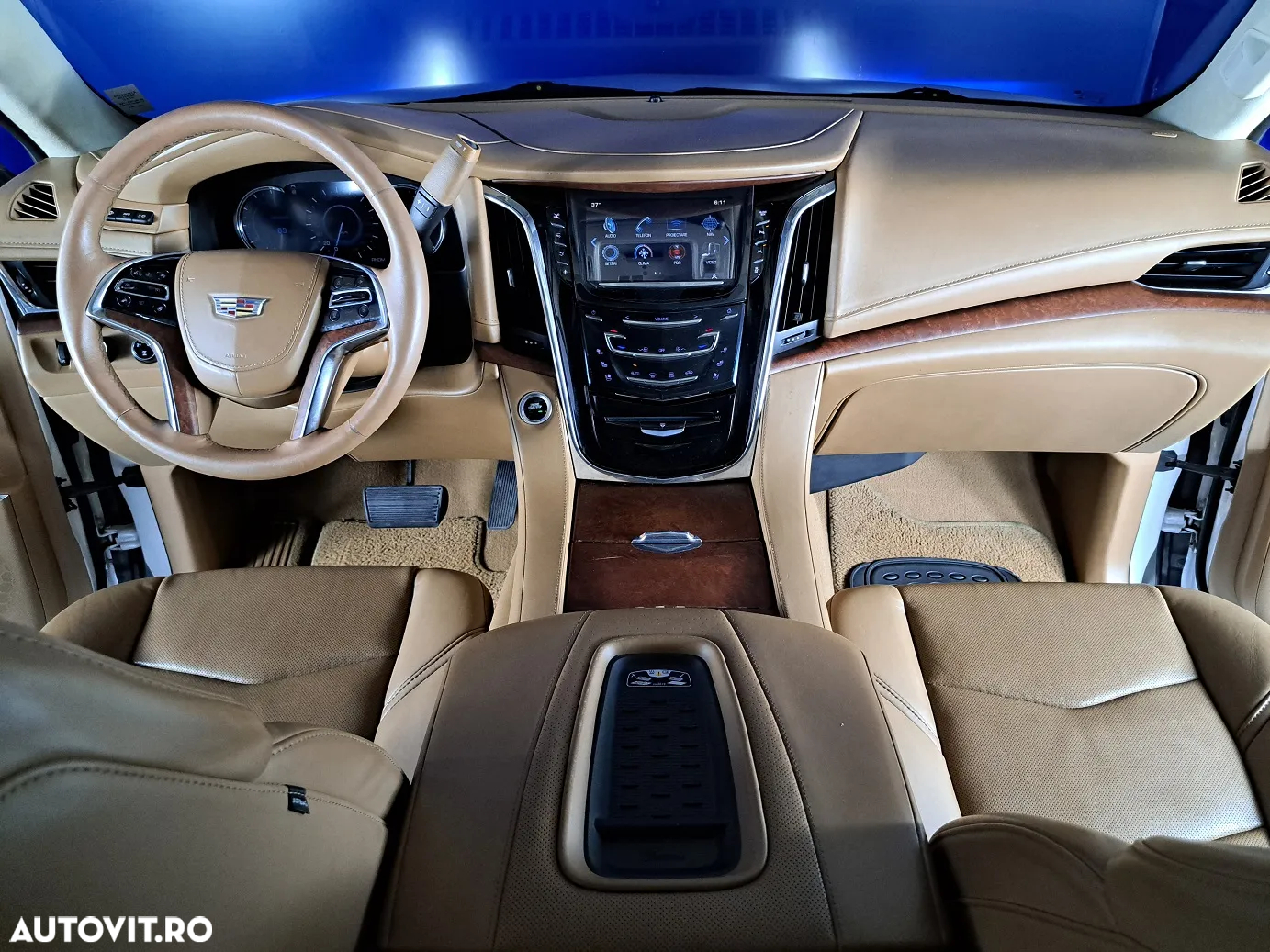 Cadillac Escalade - 14