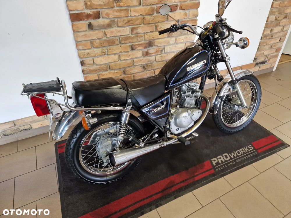 Suzuki GN - 28