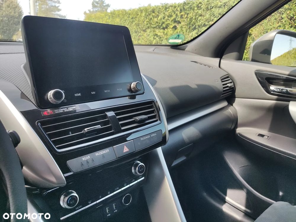 Mitsubishi Eclipse Cross 4WD Top - 19