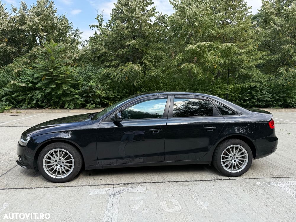 Audi A4 Limuzina 2.0 TDI - 6