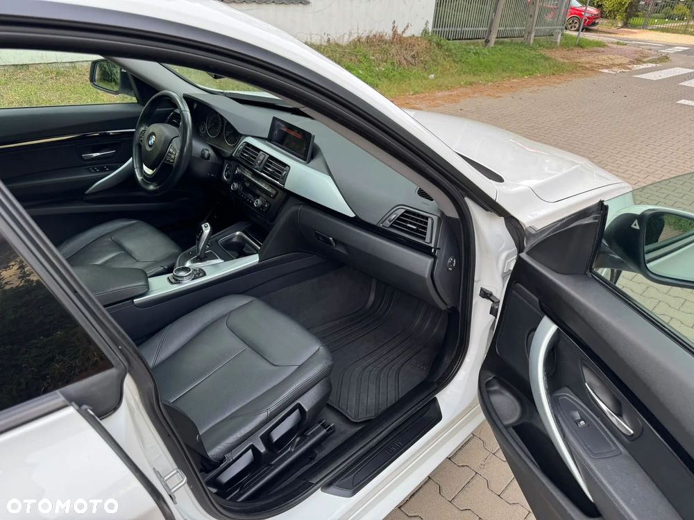 BMW Seria 3 320d Sport-Aut Luxury Line - 15