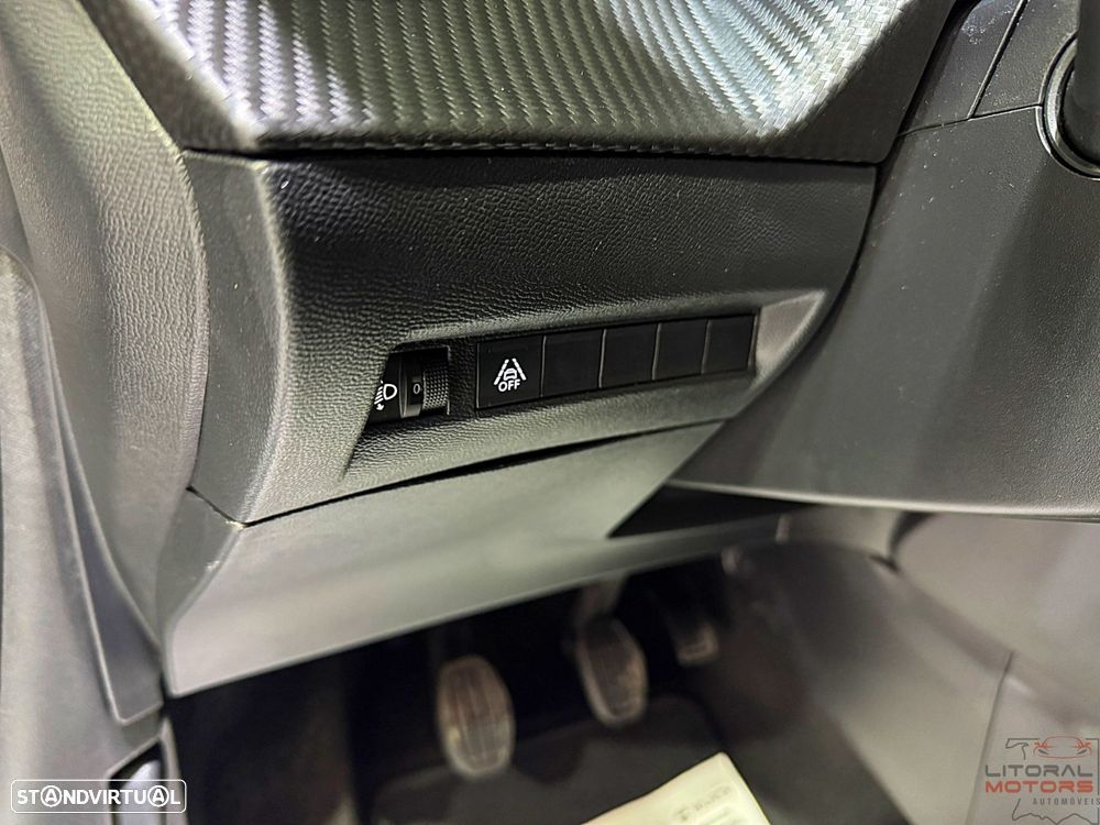 Peugeot 208 1.2 PureTech Active Pack - 18