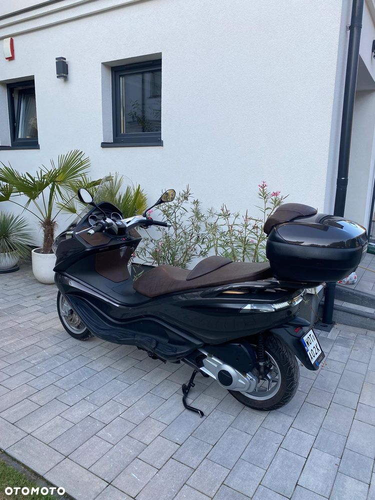Piaggio X10 - 1