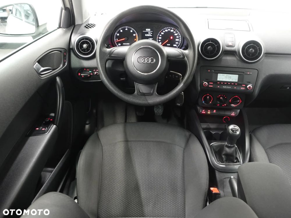 Audi A1 3-drzwiowe 1.2 TFSI Ambition - 29