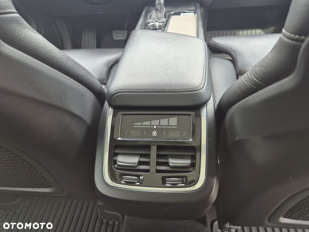 Volvo XC 60 D4 AWD Inscription - 30